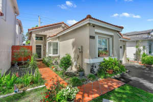11455 Sw 72nd Ter, Miami