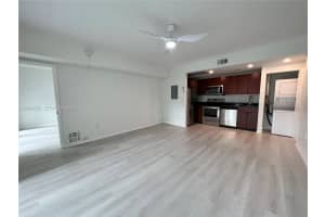 946 Bay Dr #4, Miami Beach, FL 33141, - MLS#A12004053