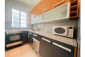 526 15th St APT 15, Miami Beach, FL 33139, - MLS#A12004067