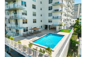 2829 Indian Creek Dr APT 1002, Miami Beach, FL 33140, - MLS#A12004072