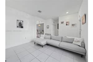 14800 Sw 183rd Ter Miami, FL 33187 - MLS#A12004081