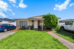 9025 Sw 36th St, Miami