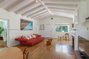 1123 Bay Dr, Miami Beach, FL 33141, - MLS#A12004092