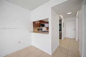 9915 W Okeechobee Rd #2-403, Hialeah Gardens, FL 33016, - MLS#A12004093