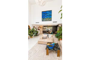 6000 Collins Ave APT 515, Miami Beach, FL 33140, - MLS#A12004102