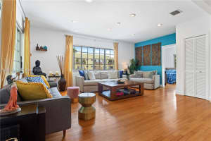 840 Lenox Ave. APT 2, Miami Beach, FL 33139, - MLS#A12004104
