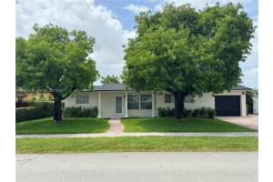 8064 W 14th Ave, Hialeah