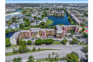 8775 Park Blvd APT 406, Miami, FL 33172, - MLS#A12004148