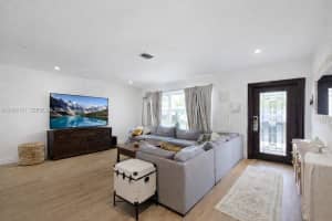 1426 Coolidge St, Hollywood, FL 33020, - MLS#A12004151