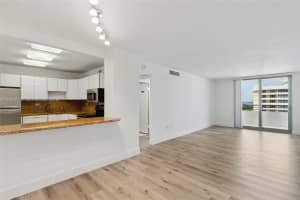 5555 Collins Ave APT 15V, Miami Beach, FL 33140, - MLS#A12004174