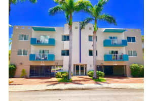 16851 Ne 35th Ave 27, North Miami Beach