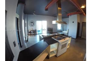 10 SW South River Dr #611, Miami, FL 33130, - MLS#A12004259