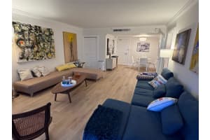 5151 Collins Ave 436, Miami Beach