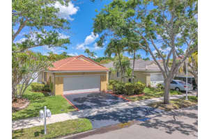 1600 Salerno Cir, Weston, FL 33327, - MLS#A12004282