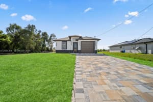 322 Ranch Ave, Lehigh Acres, FL 33974, - MLS#A12004306