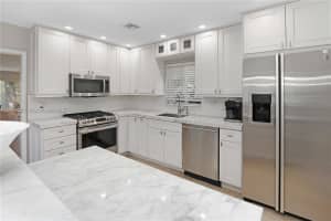 1147 Buchanan St, Hollywood, FL 33019, - MLS#A12004327