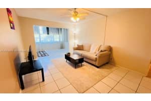 6500 Cypress Rd APT 402, Plantation, FL 33317, - MLS#A12004328
