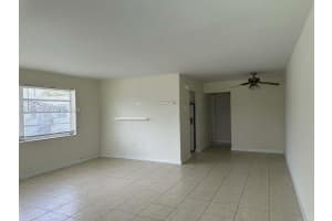 11925 Ne 19th Dr 8, North Miami