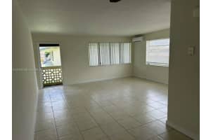 11925 NE 19th Dr APT 8, North Miami, FL 33181, - MLS#A12004338