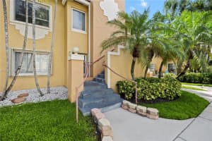 631 NW 79th Terrace APT 204, Pembroke Pines, FL 33024, - MLS#A12004356