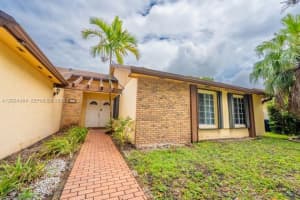 5501 Sw 147th Pl Miami, FL 33185 - MLS#A12004364