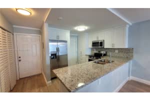 3600 NE 170th St APT 302, North Miami Beach, FL 33160, - MLS#A12004366