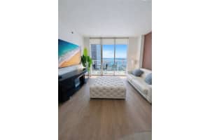 MLS# A12004389, Miami, Florida 33131