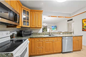 424 SE 10th St APT 104, Dania Beach, FL 33004, - MLS#A12004404