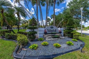 1524 Whitehall Dr APT 405, Davie, FL 33324, - MLS#A12004439