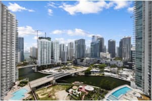 90 Sw 3rd St 2602, Miami