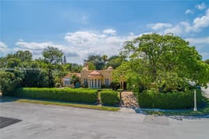 1036 Ne 89th St, Miami