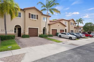 22251 Sw 88th Path, Cutler Bay