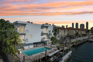3862 Ne 171st St E, North Miami Beach