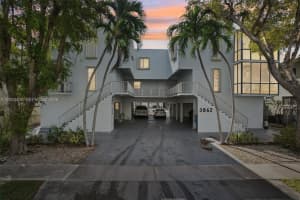 3862 NE 171 St, North Miami Beach, FL 33160, - MLS#A12004480