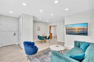 10000 E Bay Harbor Dr APT 18, Bay Harbor Islands, FL 33154, - MLS#A12004509