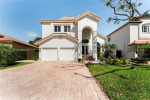 5869 Nw 108th Pl, Doral