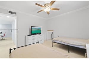 440 E 23rd St APT 1310, Hialeah, FL 33013, - MLS#A12004561