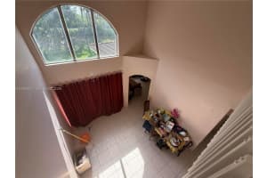 2329 Nw 184th Ter, Pembroke Pines