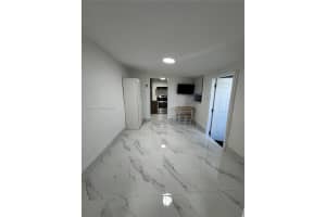 2796 SW 34th Ct, Miami, FL 33133, - MLS#A12004613