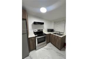 2796 SW 34th Ct, Miami, FL 33133, - MLS#A12004613