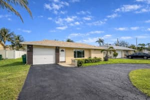8102 NW 96th Terrace, Tamarac, FL 33321, - MLS#A12004622
