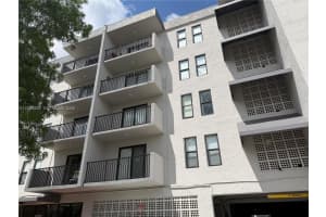 6950 W 6th Ave 412, Hialeah