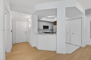 2401 NE 65th St APT 205, Fort Lauderdale, FL 33308, - MLS#A12004721