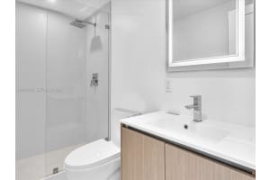 Bayshore Club, 11900 N Bayshore Dr #206, North Miami, FL 33181, - MLS#A12004732