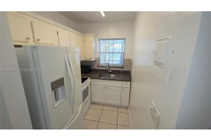 1300 N 17th Ave APT 202, Hollywood, FL 33020, - MLS#A12004753