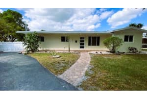 5881 SW 15th St, Plantation, FL 33317, - MLS#A12004760