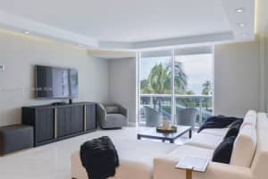 10275 Collins Ave APT 320, Bal Harbour, FL 33154, - MLS#A12004793