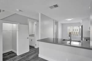 5084 S University Dr, Davie, FL 33328, - MLS#A12004800