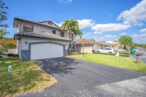 6221 Manchester Ln, Davie, FL 33331, Sold 06/12/26