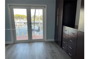 2415 NW 16th St Rd APT 102, Miami, FL 33125, - MLS#A12004817